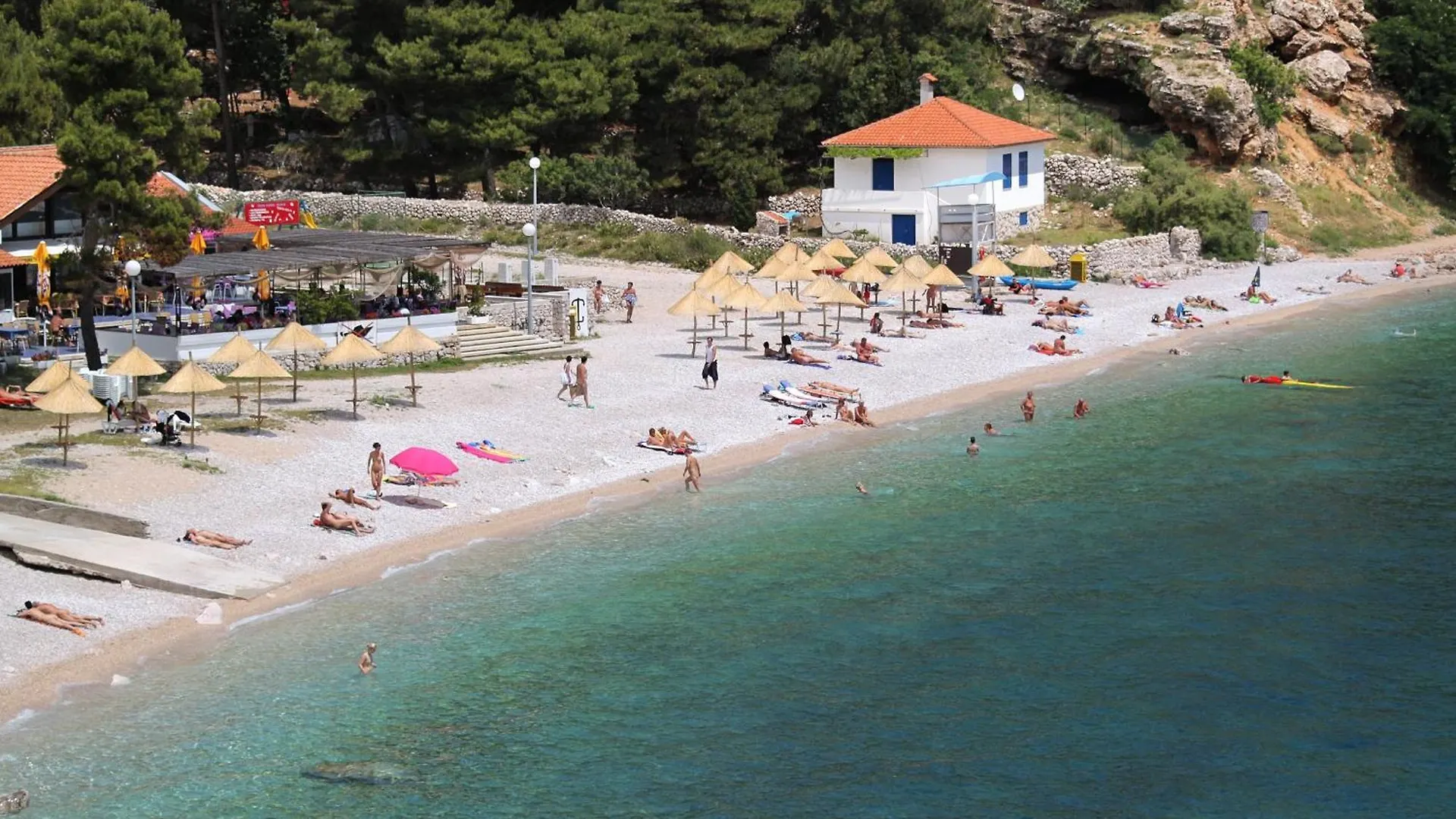 Apartments With A Parking Space Baska, Krk - 22681  巴斯卡